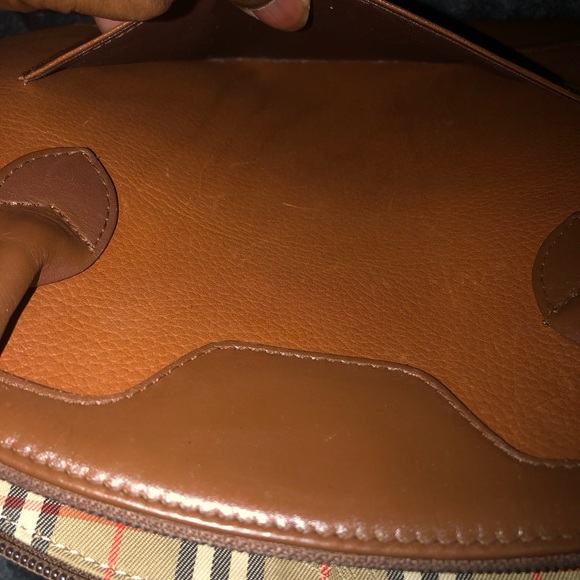 Burberry - Picture 12 of 12